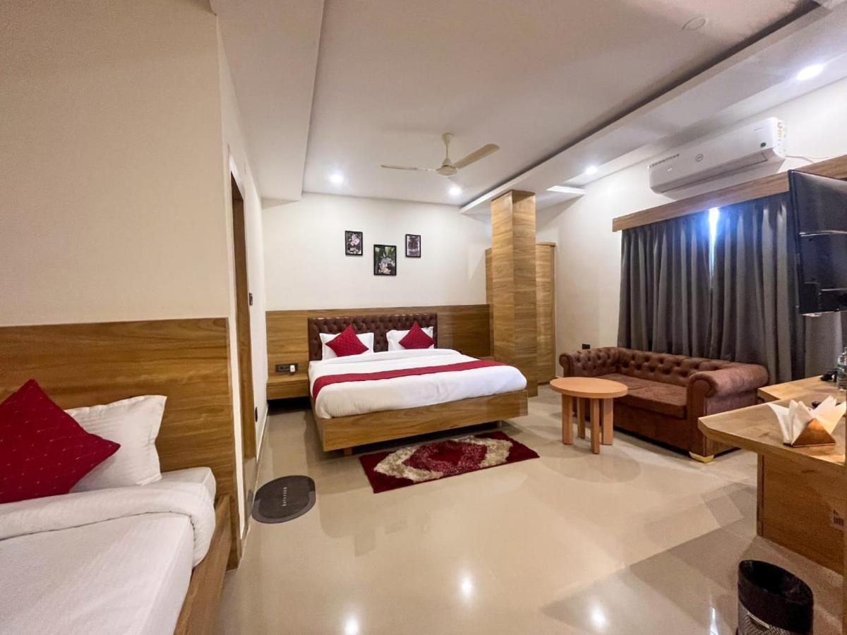 Air Valley Inn Guwahati Buitenkant foto